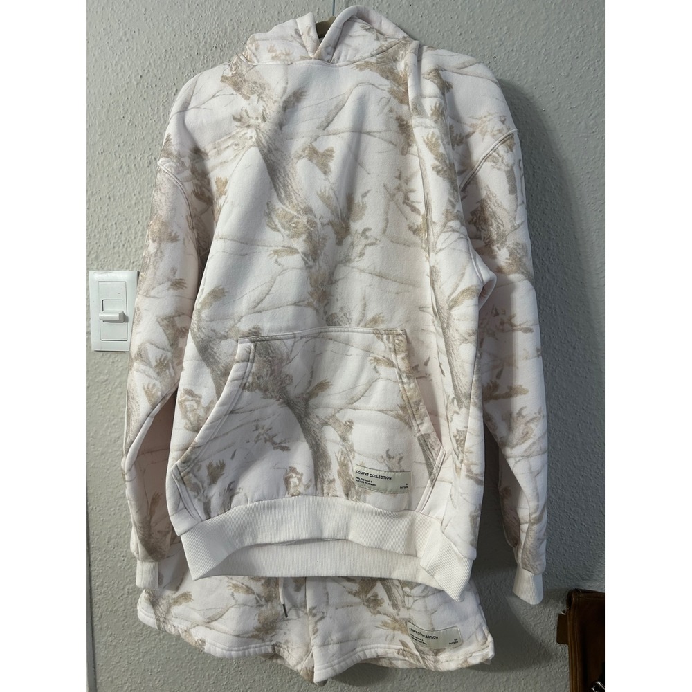 Comfrt Hoodie and Shorts Set pink camo print Lounge Medium